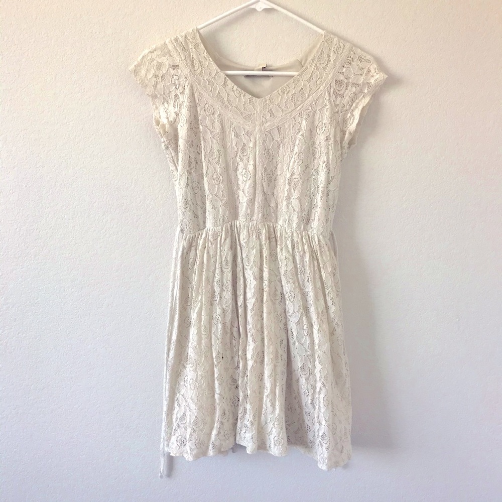 Speechless Beige Lace Dress
